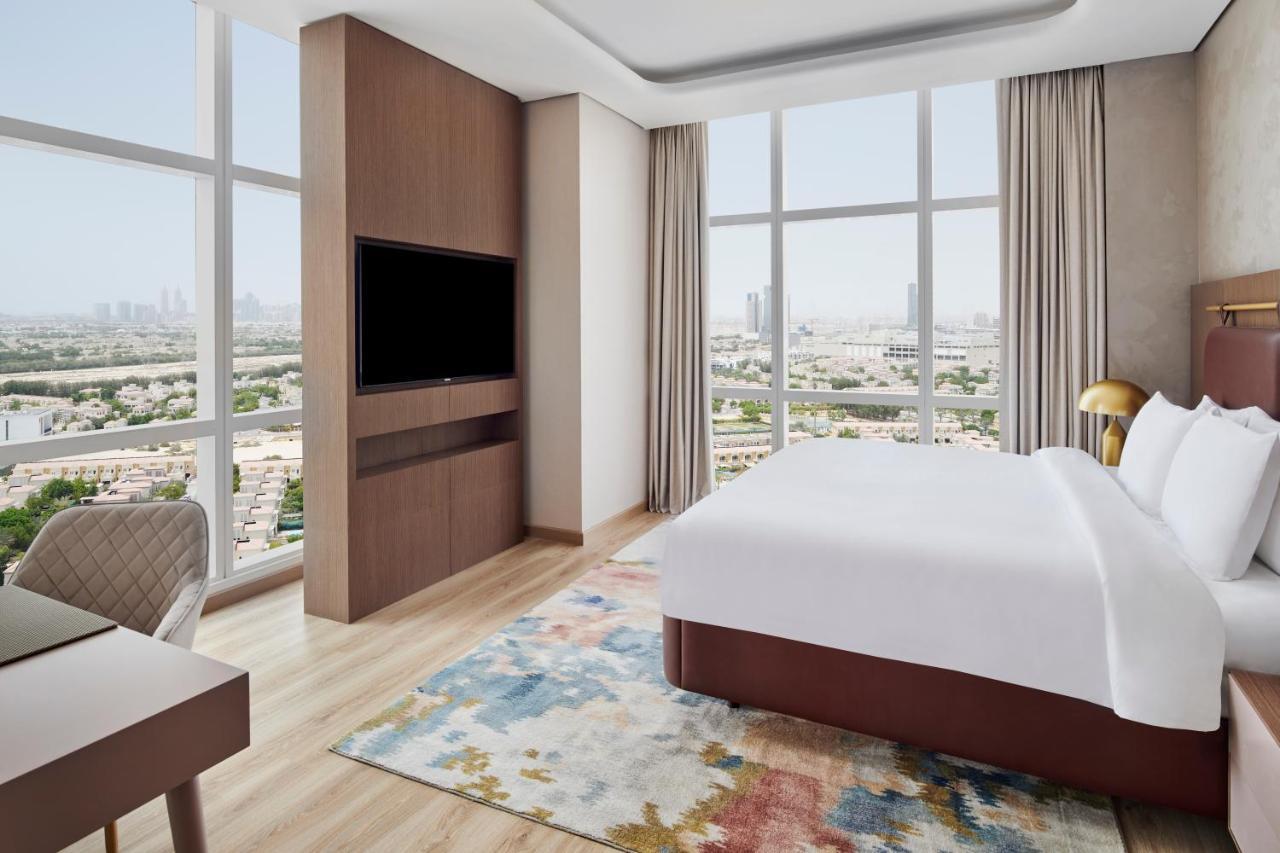 Movenpick Jumeirah Village Triangle Dubai Bagian luar foto
